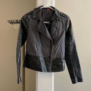 Bernardo Fashions Leather Coat Women’s XS Great Condition